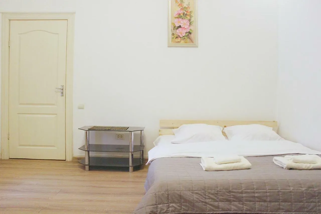 Apartment В Центрі Подобово Біля Палаці Мистецтв Вулиця Коперніка 10 Lviv